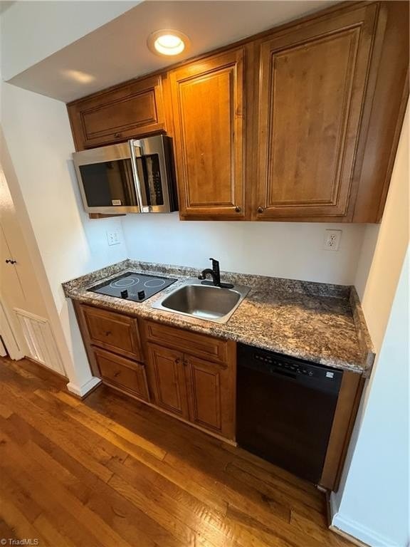 1330 W 1st St #C - Photo 6 of 10