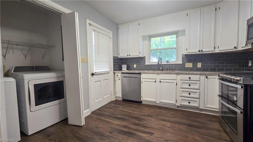 159 Lawndale Dr - Photo 3 of 12