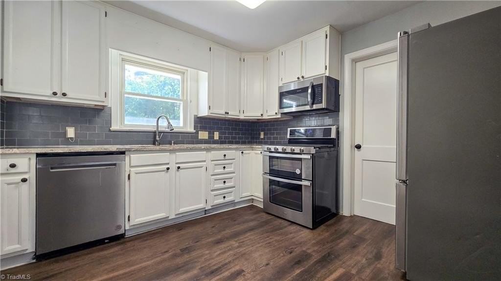 159 Lawndale Dr - Photo 4 of 12