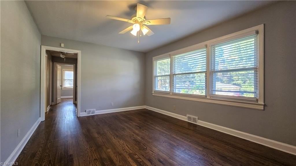 159 Lawndale Dr - Photo 5 of 12