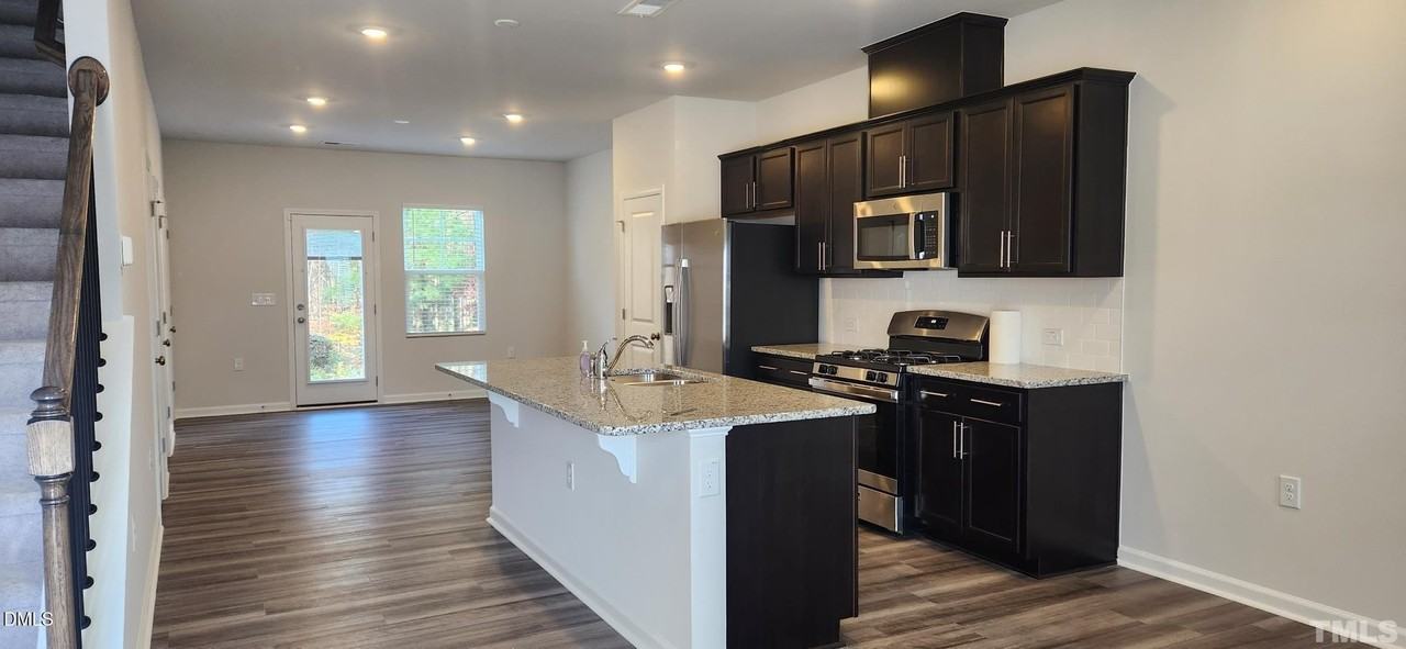 5337 Arkose Dr - Photo 2 of 10