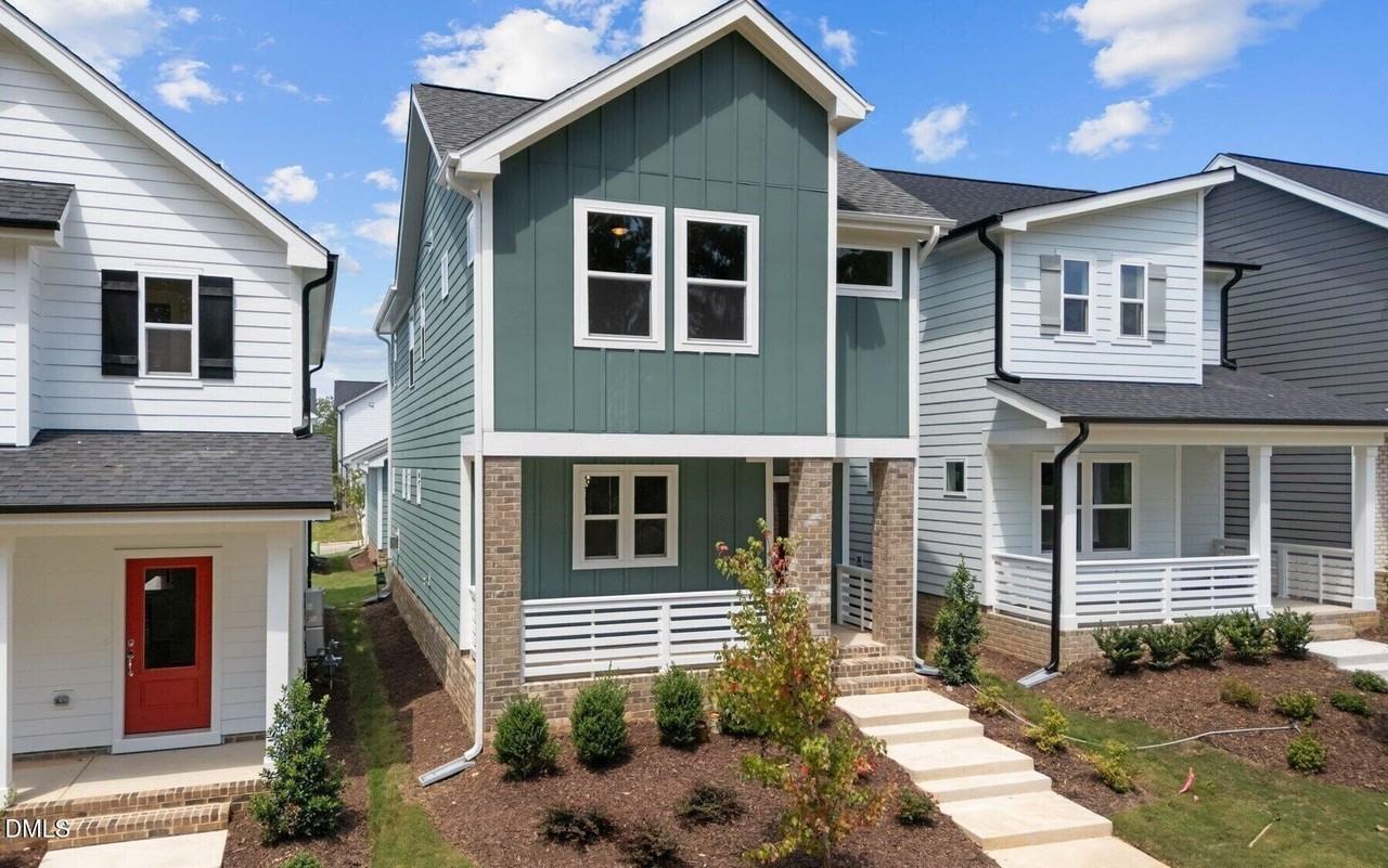 835 Central Park Dr - Photo 2 of 30