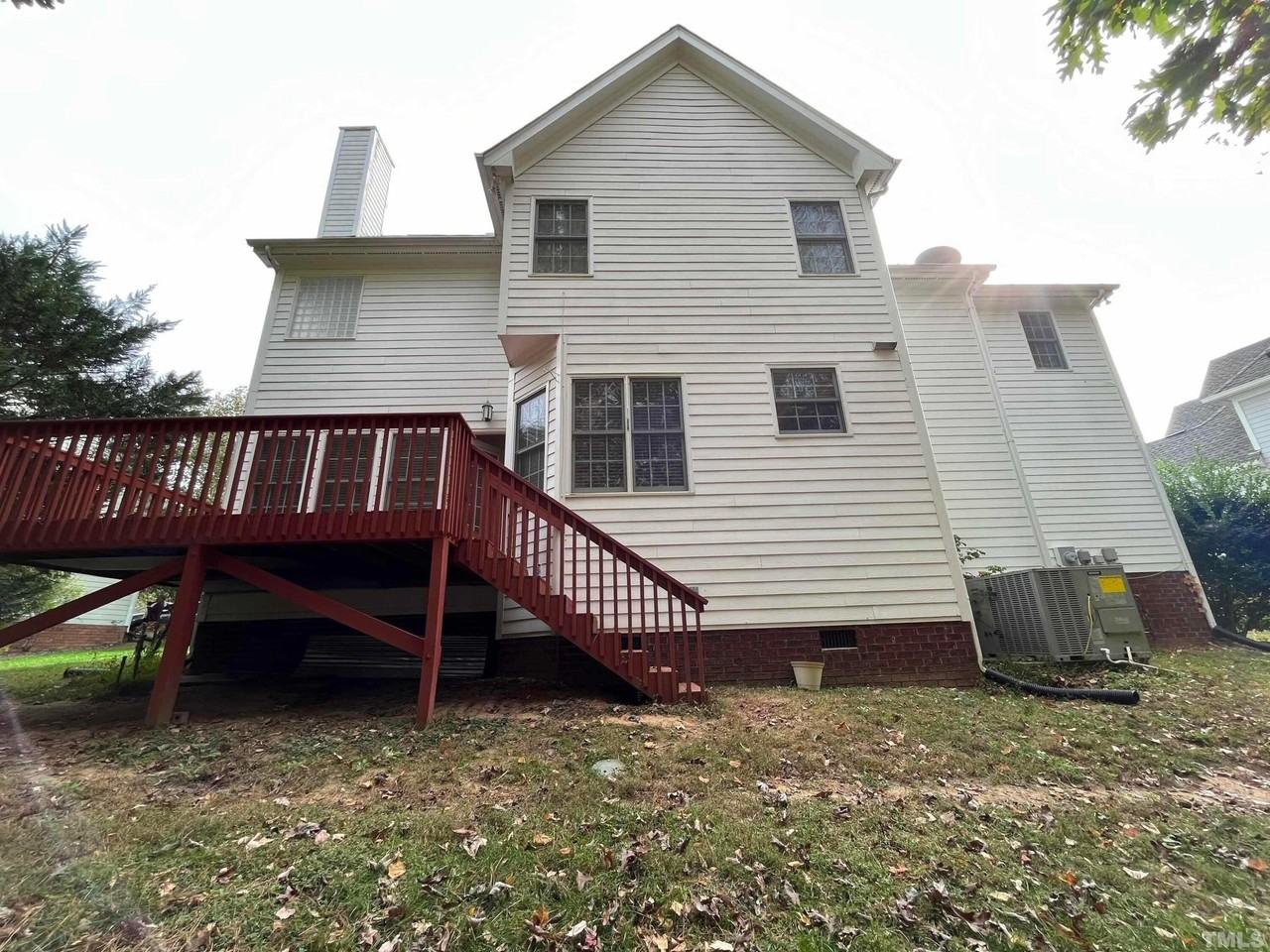 14 Aman Ct - Photo 2 of 21