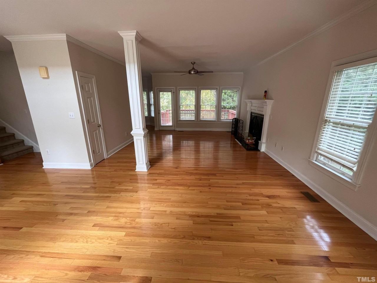 14 Aman Ct - Photo 5 of 21