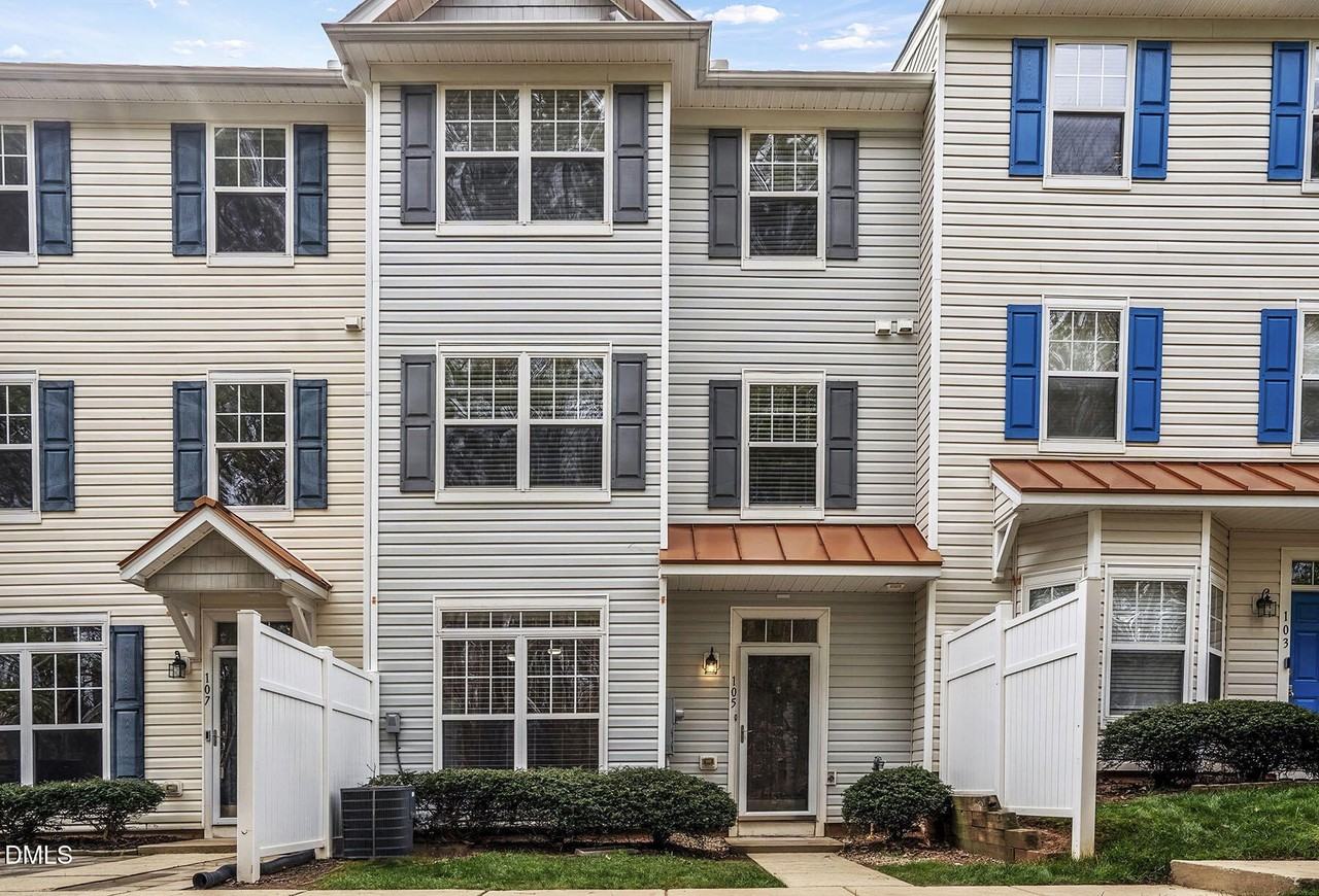 2225 Raven Rd #105