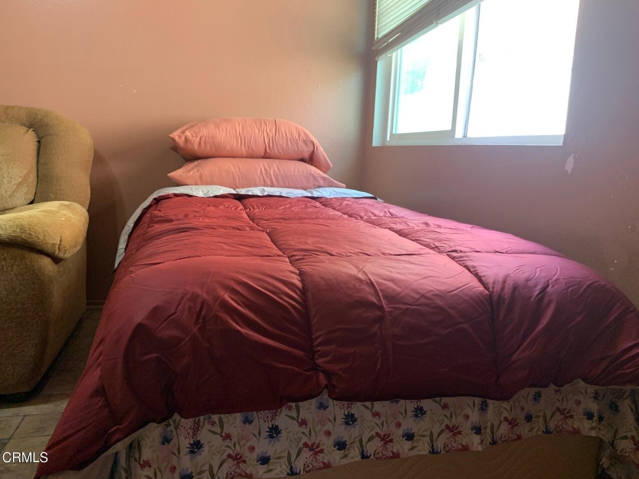 931 Devilfish Dr - Photo 3 of 7