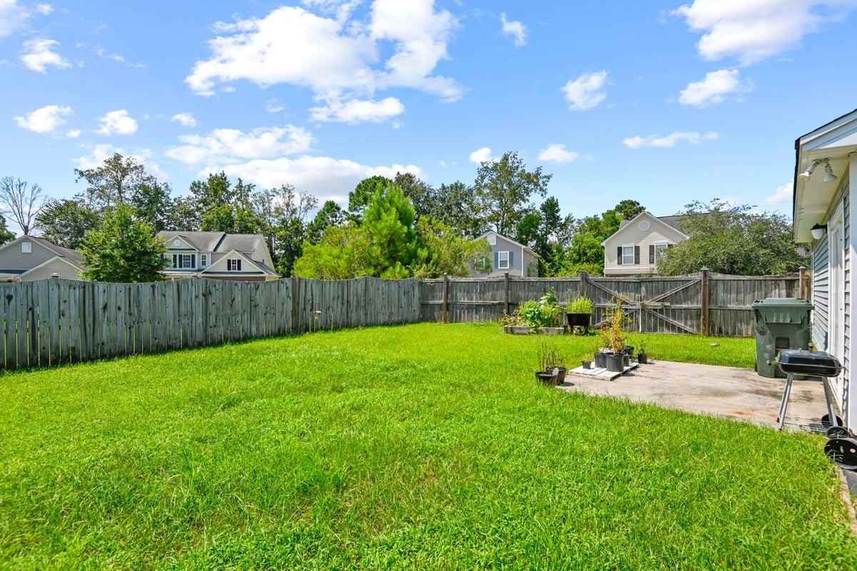 271 Island Green Rd - Photo 5 of 6