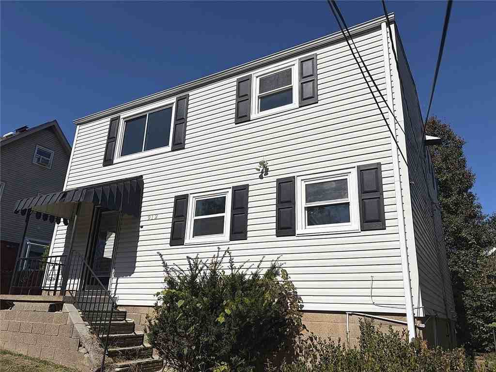 912 Hillsboro St - Photo 3 of 32