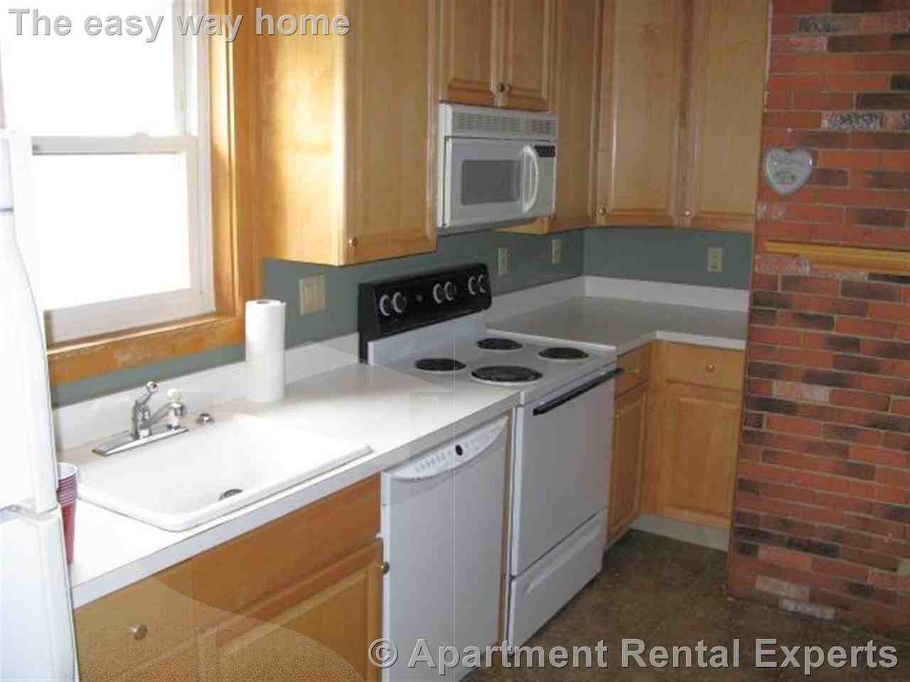 24 Burget Ave - Photo 2 of 12