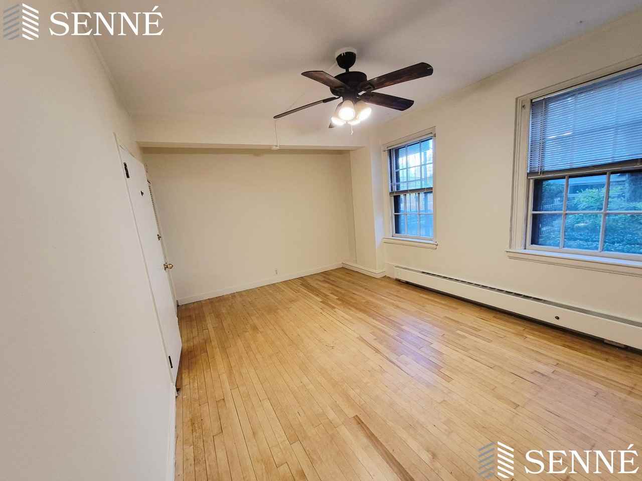 988 Memorial Dr - Photo 2 of 11