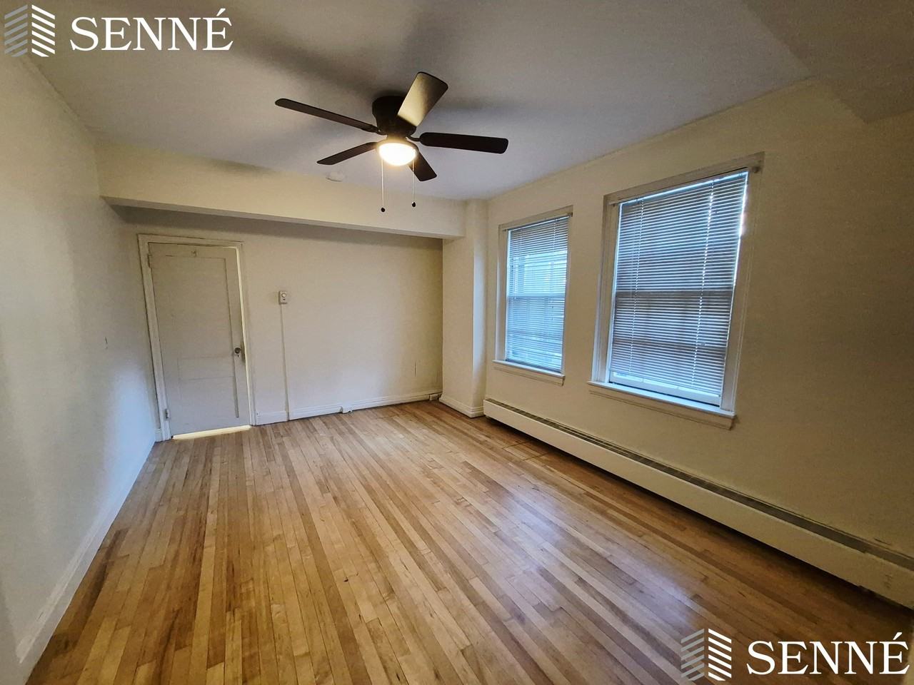 988 Memorial Dr - Photo 4 of 11