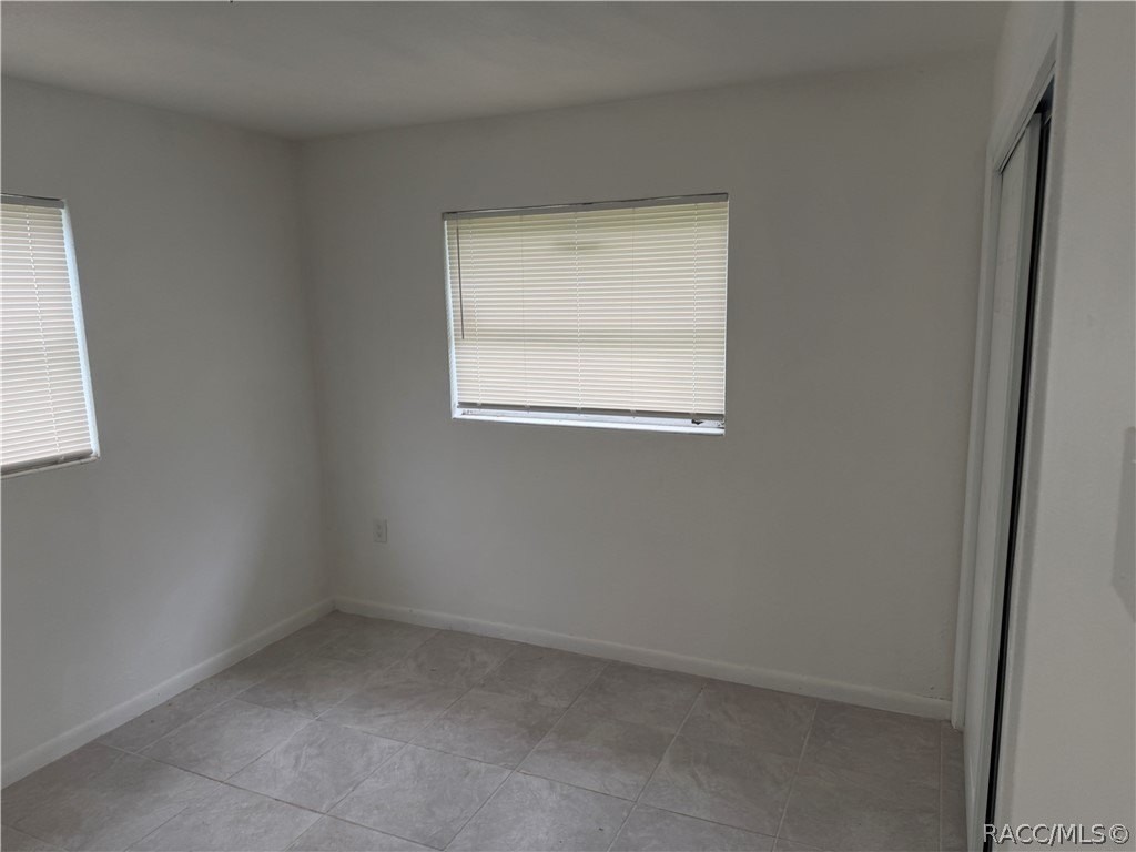 28 N Washington St - Photo 4 of 21