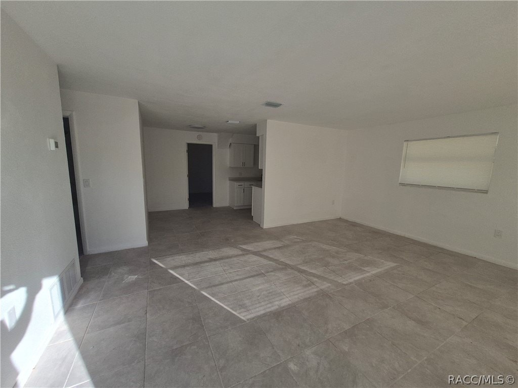 28 N Washington St - Photo 5 of 21