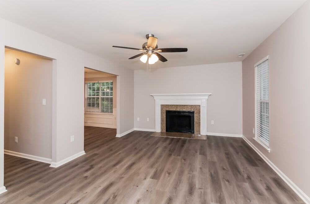 10902 Ballards Pond Ln - Photo 5 of 17