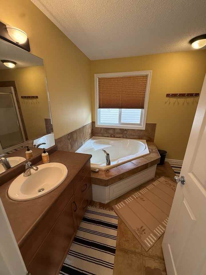 1433 Hodgson Way Nw - Photo 2 of 32