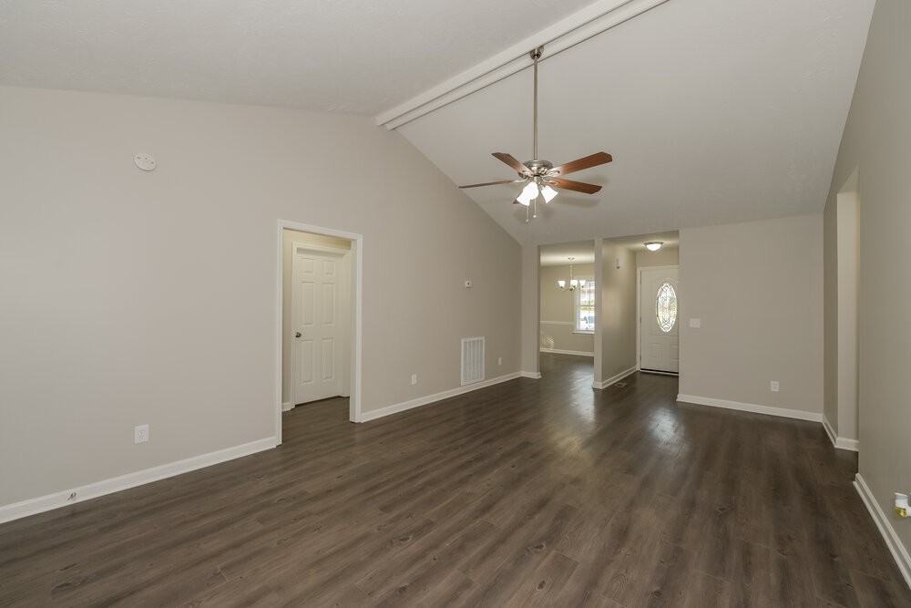 1404 Clapham Ct - Photo 3 of 16