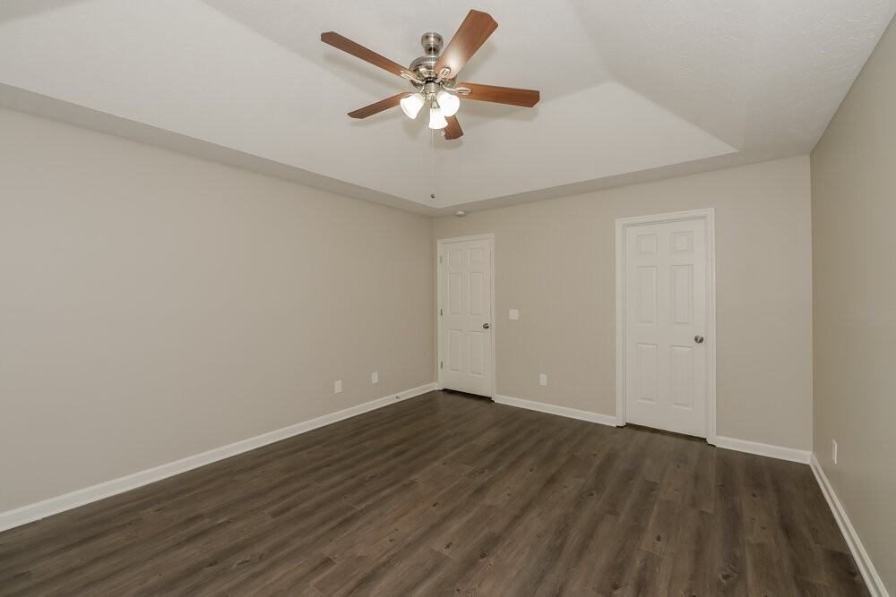 1404 Clapham Ct - Photo 7 of 16