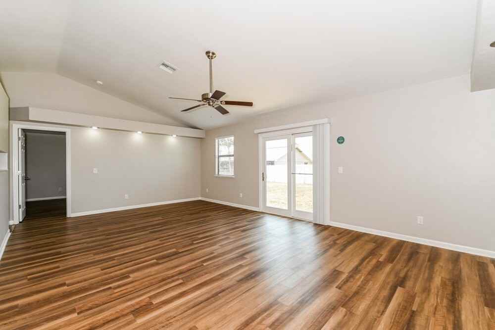 147 Sw 29th St - Photo 4 of 16