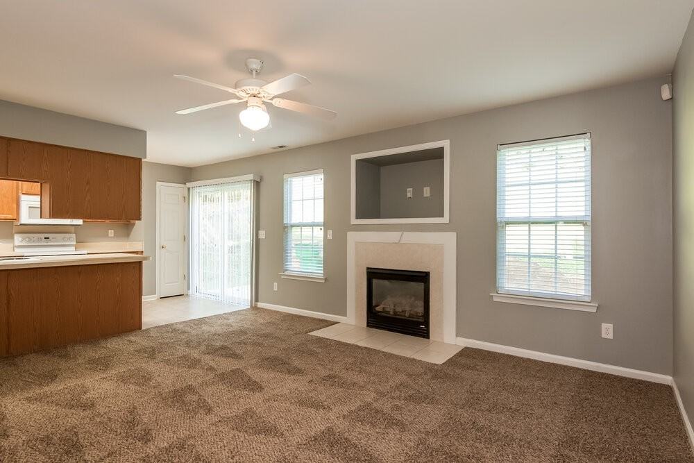 6010 Spanish Moss Ln - Photo 5 of 17