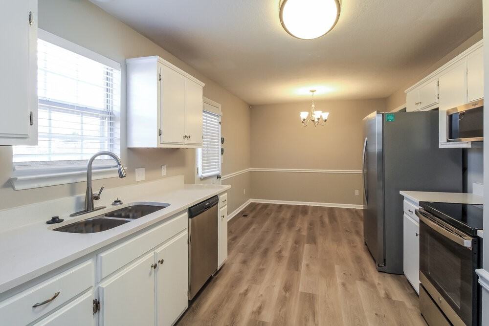 2611 Floyd Ave - Photo 6 of 16