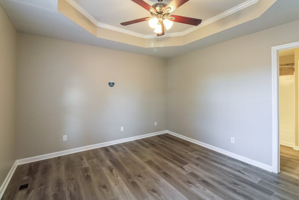 2611 Floyd Ave - Photo 7 of 16