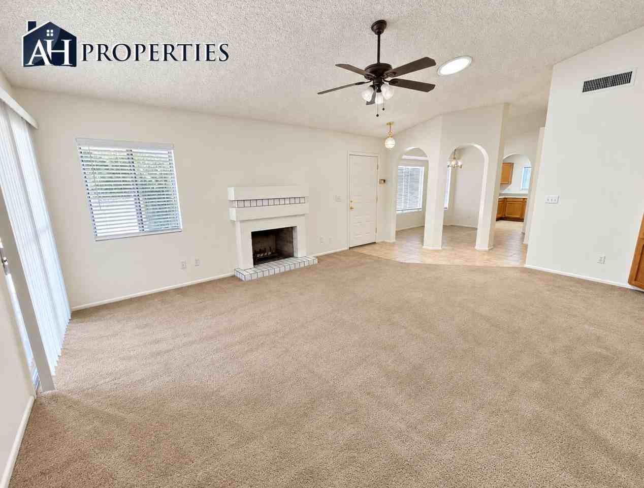 7062 W Caron Dr - Photo 2 of 16