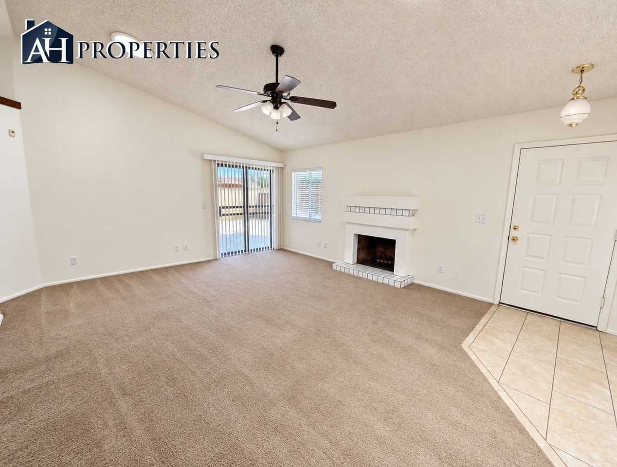 7062 W Caron Dr - Photo 3 of 16