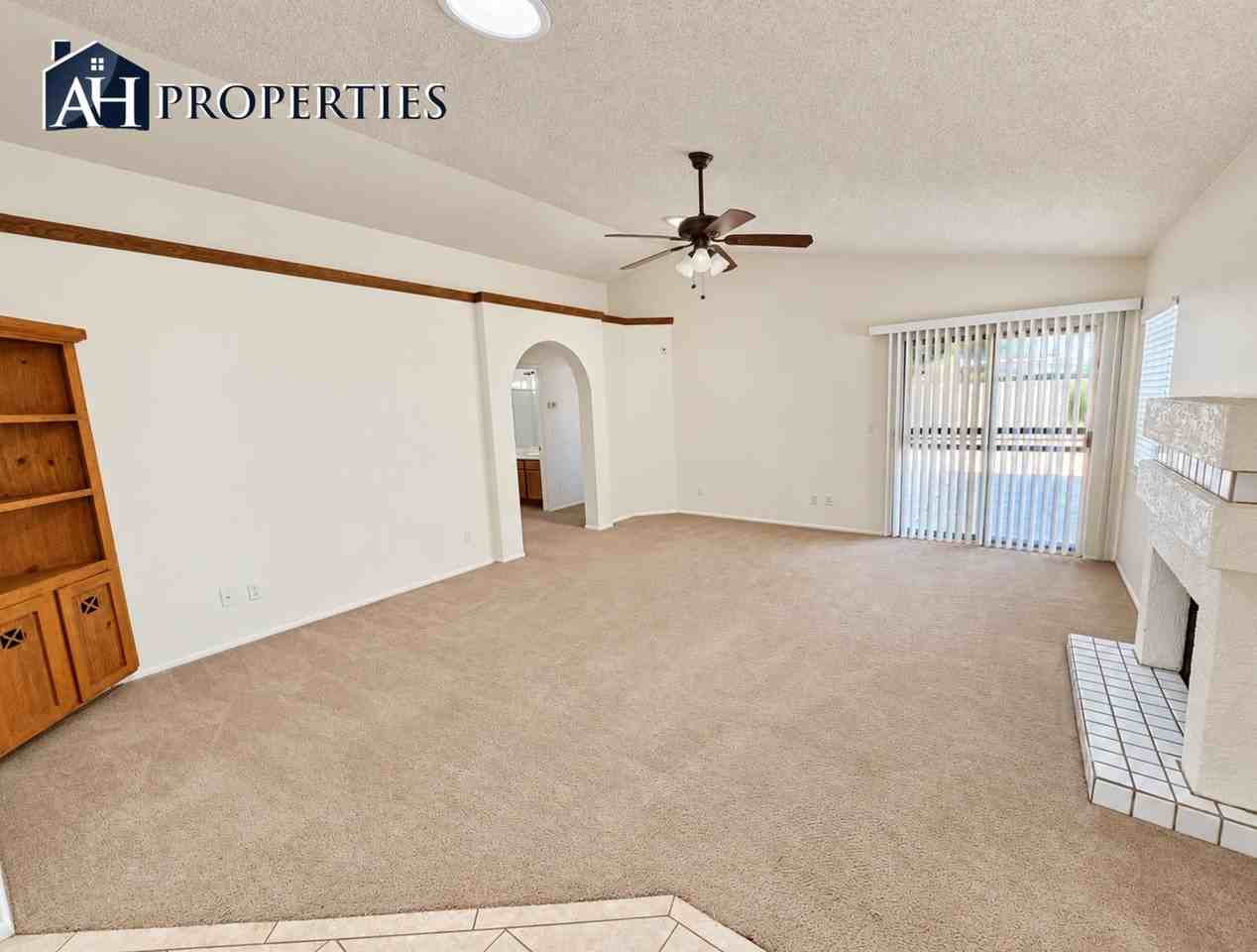 7062 W Caron Dr - Photo 5 of 16