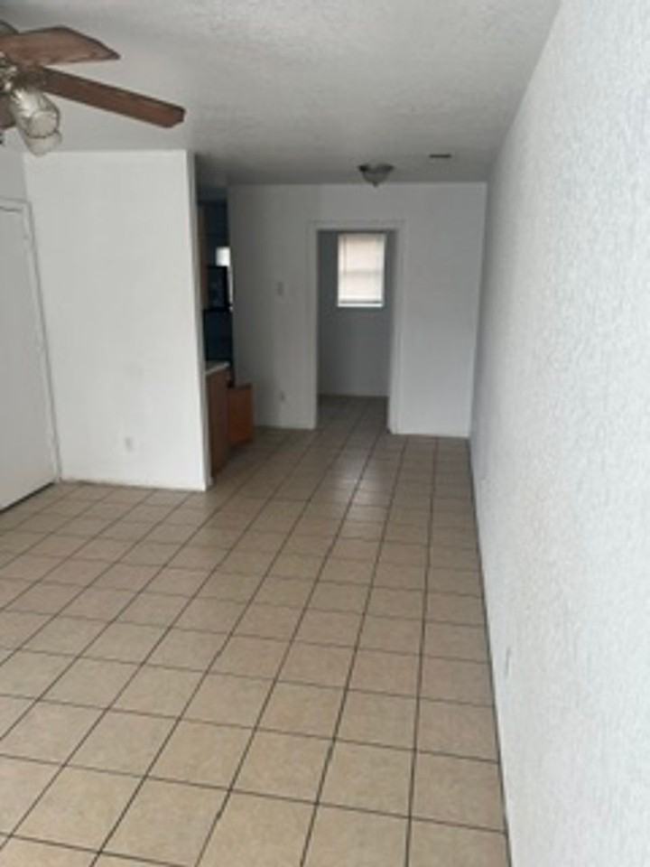 2804 Leroy Cir - Photo 5 of 9