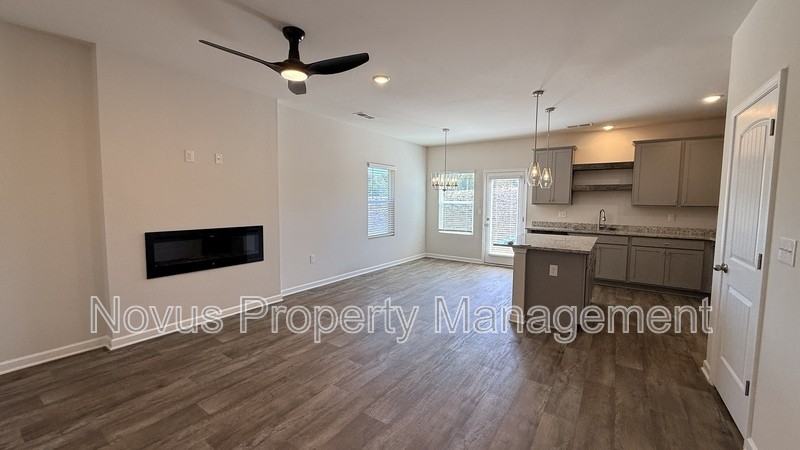 241 Ivey Ter - Photo 6 of 25