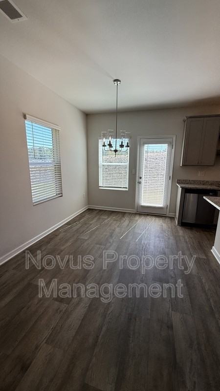 241 Ivey Ter - Photo 7 of 25