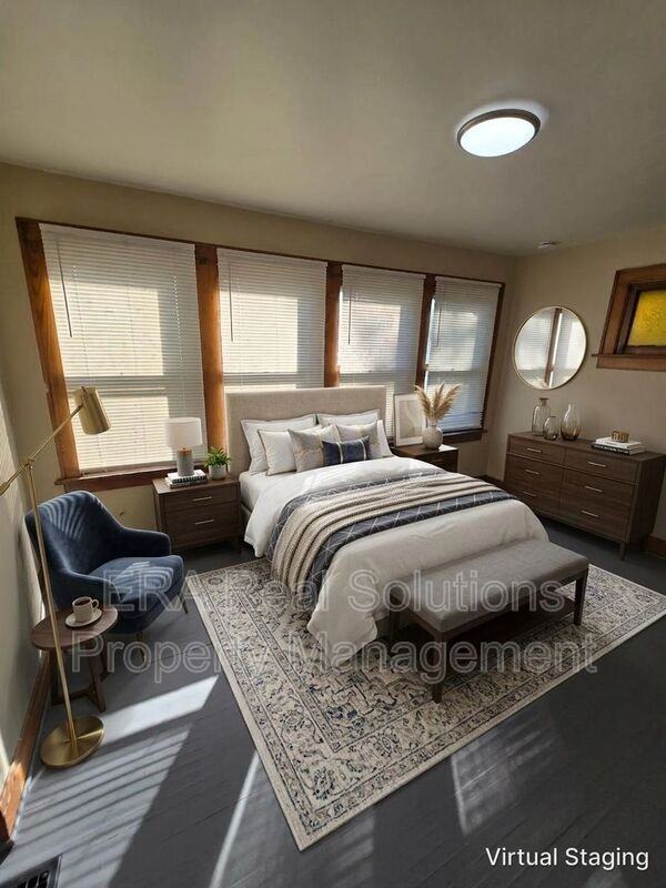52 N Ogden Ave - Photo 3 of 31