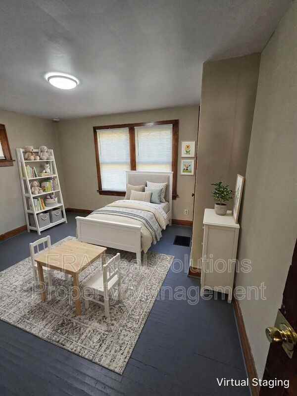 52 N Ogden Ave - Photo 4 of 31
