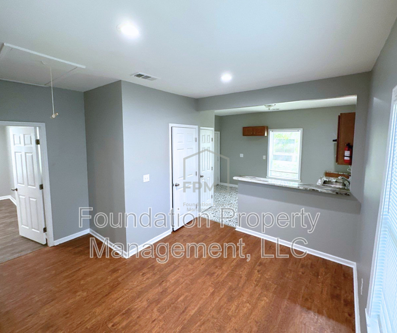 2001 Waverly Ave - Photo 6 of 20