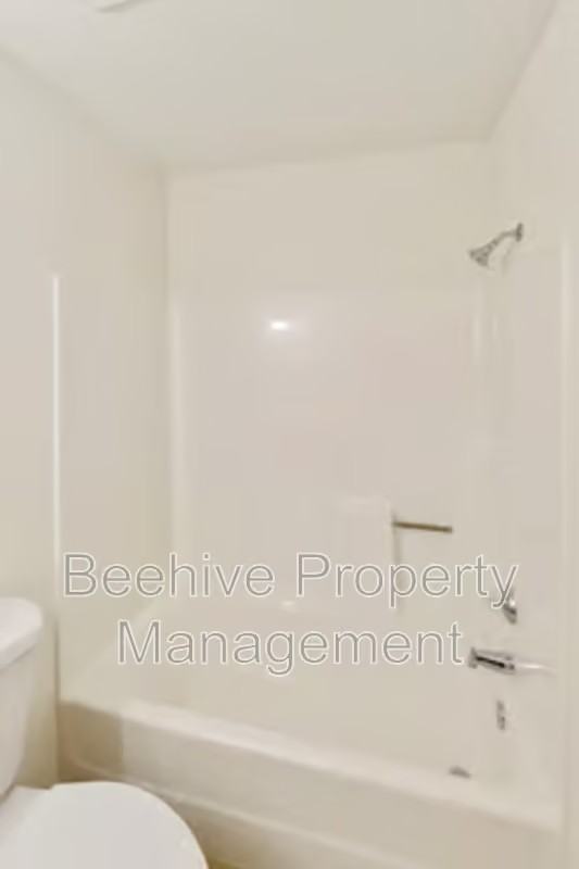 1905 E Monroe St #2 - Photo 7 of 12