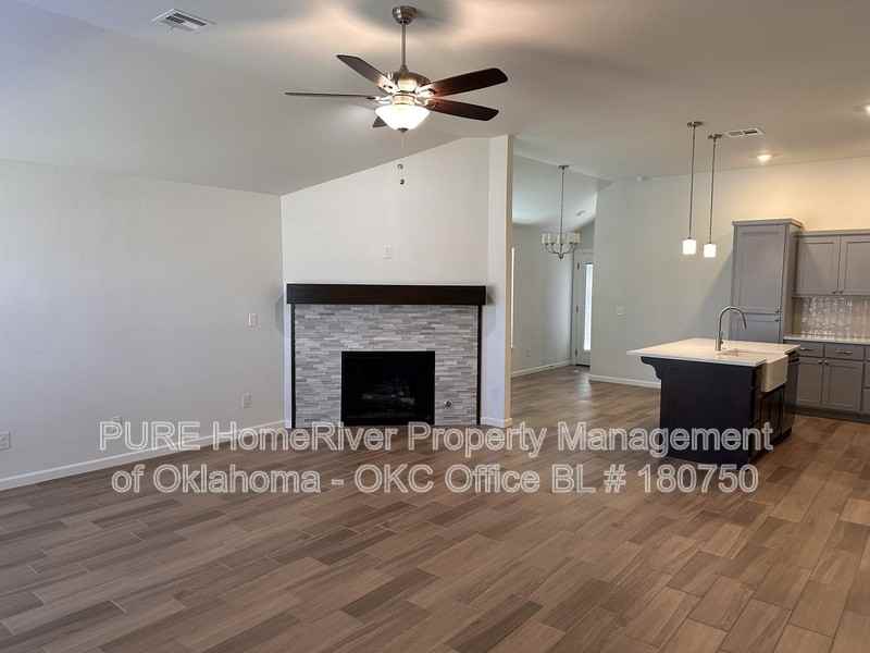 3424 Nw 179th St - Photo 6 of 28