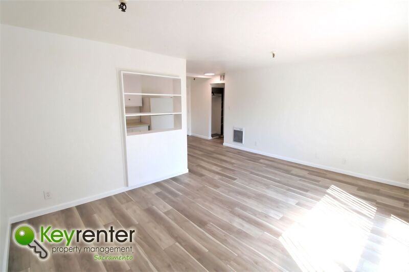 2320 P St - Photo 6 of 16