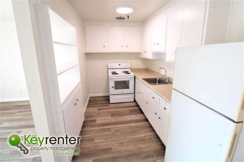 2320 P St - Photo 7 of 16