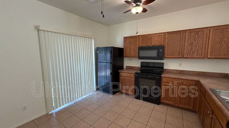 7041 W Downspell Dr - Photo 4 of 14