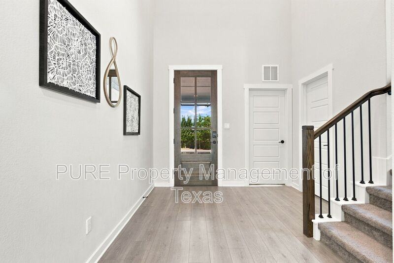336 Berkeley Pl - Photo 2 of 22