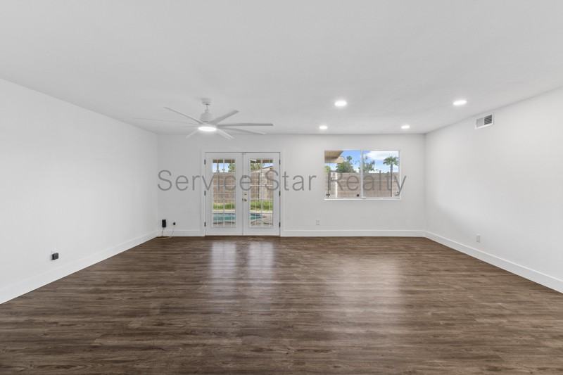 3236 E Windrose Dr - Photo 6 of 25