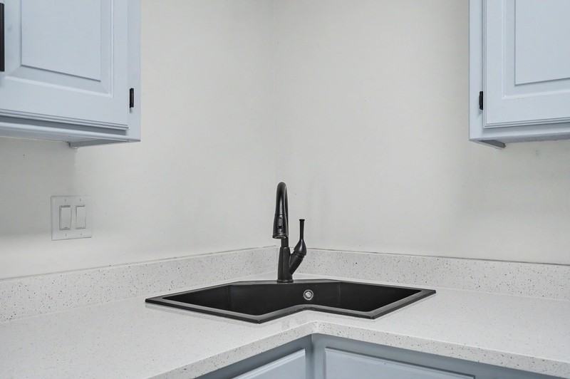 3410 Augusta Dr - Photo 6 of 16