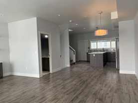 1308 Rutland Rd N #13 - Photo 1 of 1