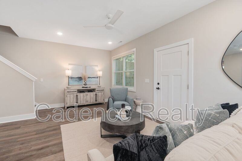 1747 Perimeter Loop - Photo 4 of 44