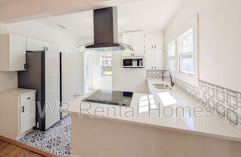 2963 Remington St - Photo 4 of 20