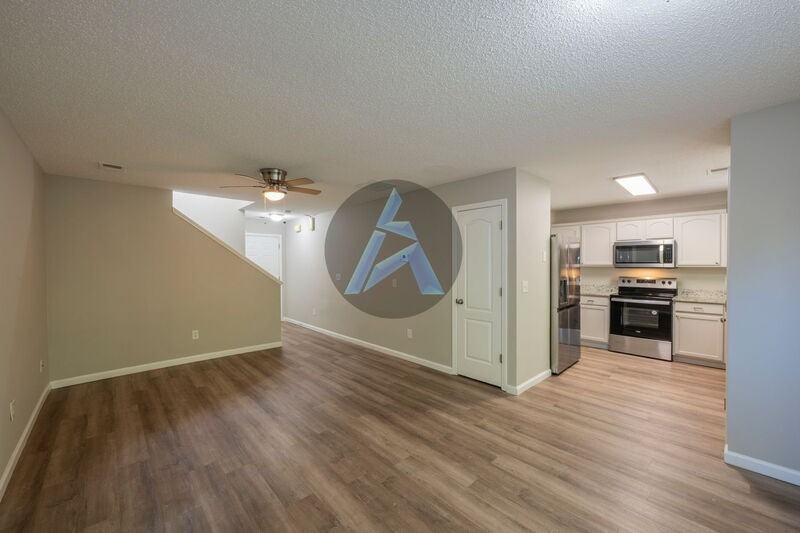 437 Red Coat Ln - Photo 3 of 22