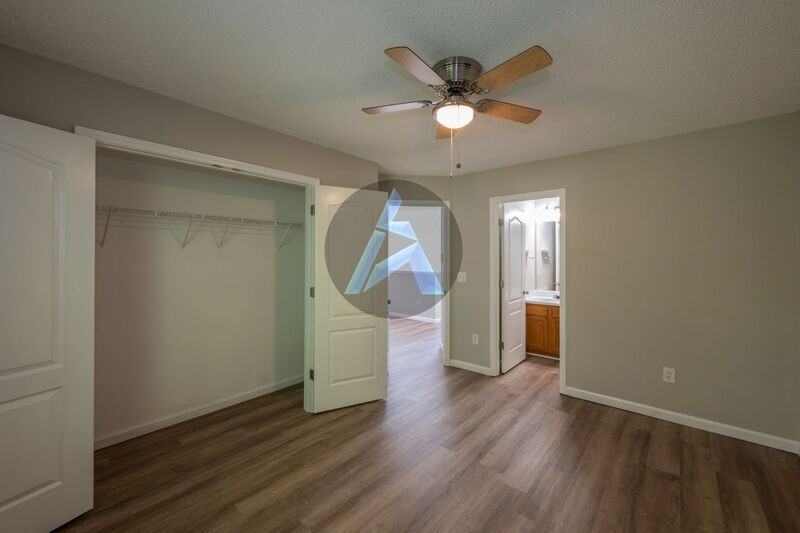 437 Red Coat Ln - Photo 6 of 22