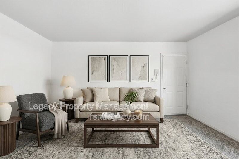 4923 11th Ave - Photo 4 of 20