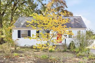 304 Brown St - Photo 1 of 1