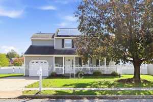 featured image of 3 Huckleberry Ave